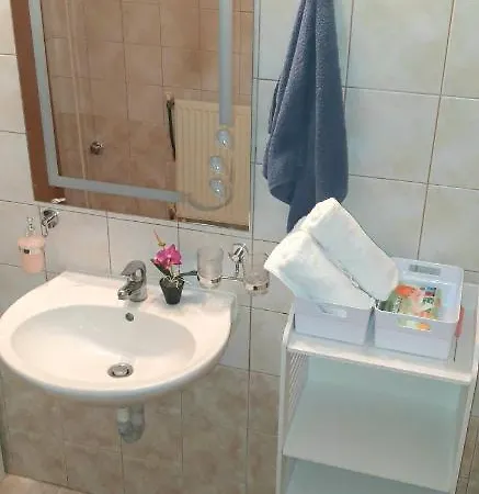 Апартаменты Bakiras House *