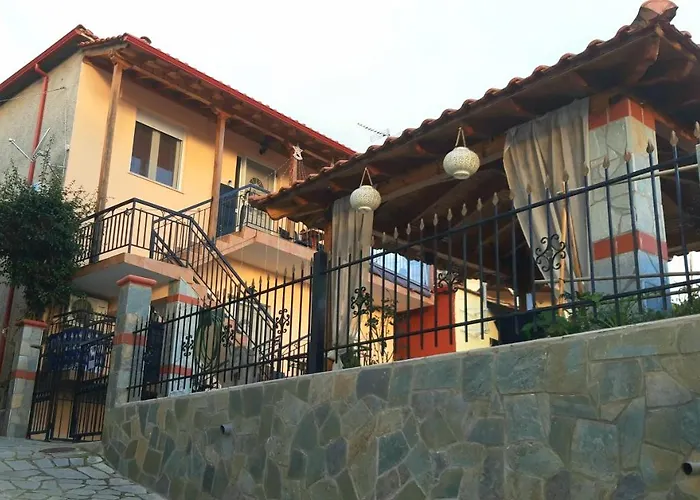 Bakiras House
